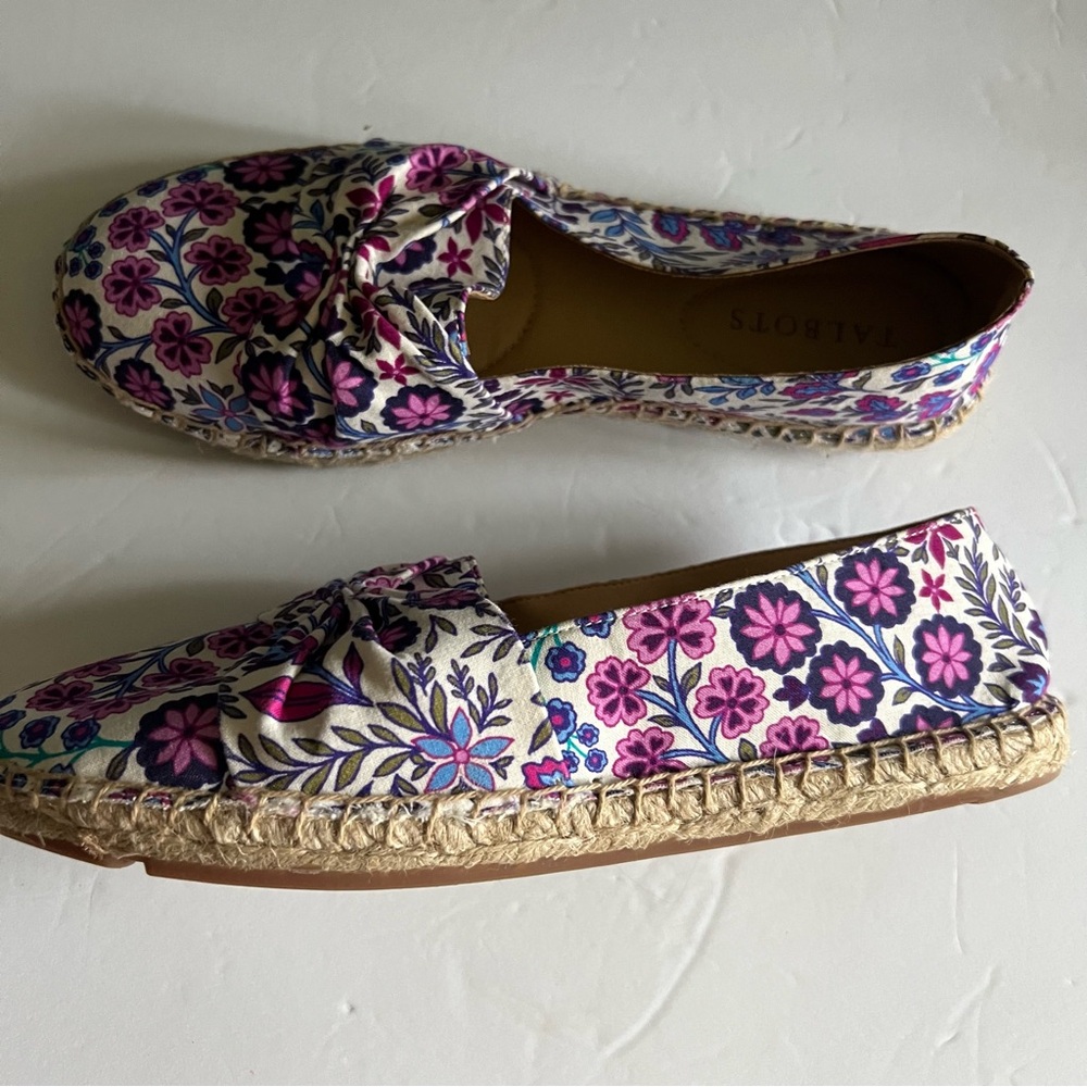 Talbots Cinched Espadrilles Women's 7.5 Floral Loafers - Purple and Cream Shoes - Picture 4 of 11